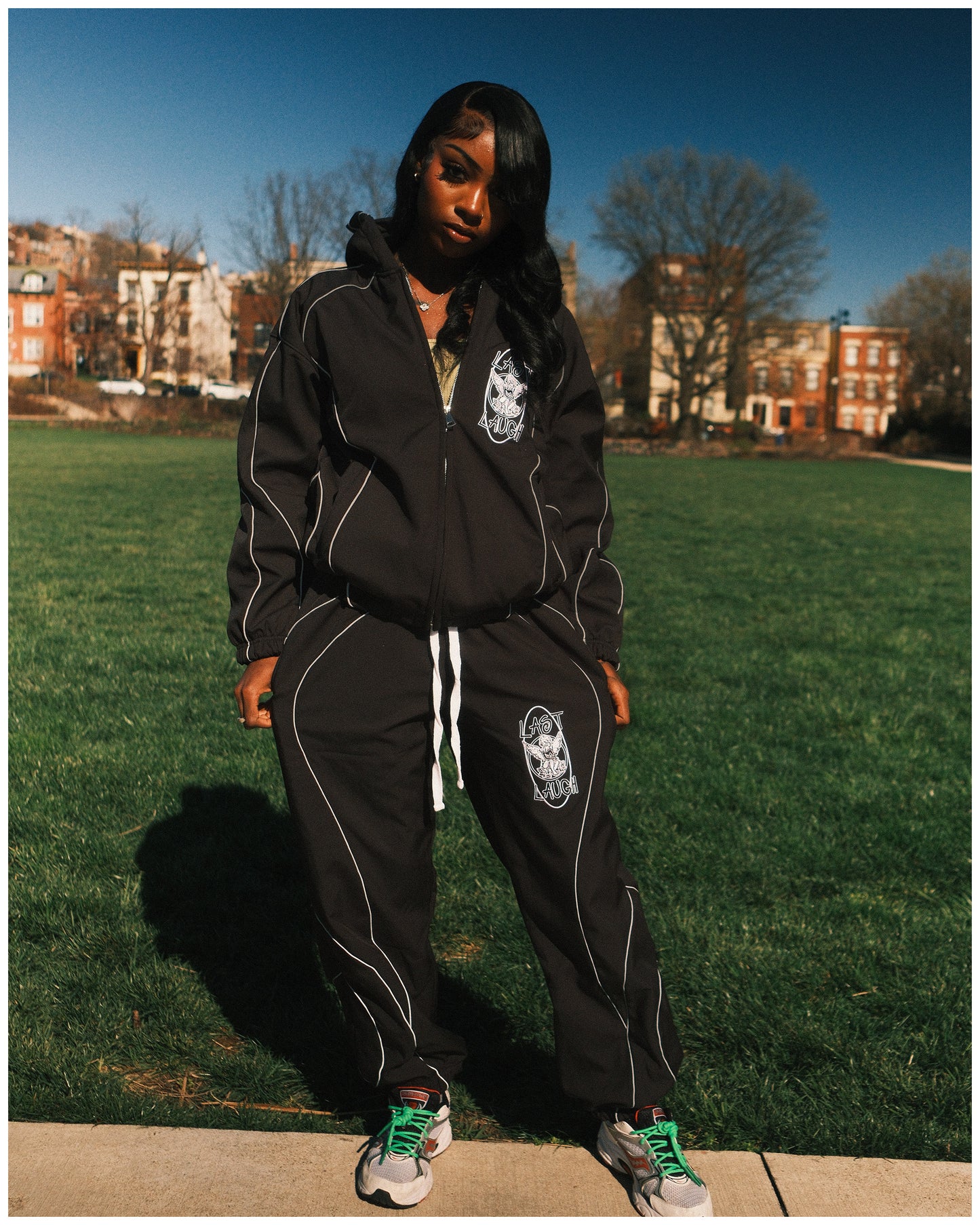 BLACK SOFTSHELL TRACKSUIT EXTRA LINES